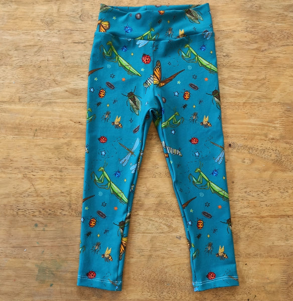Bugs Teal Legs size 3